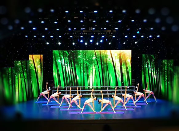 重慶led顯示屏租賃大屏幕|燈光音響出租|重慶電視機(jī)租賃提示器公司